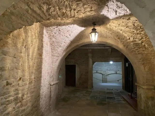 Idealement Situe Dans L'ecusson شقة نيم